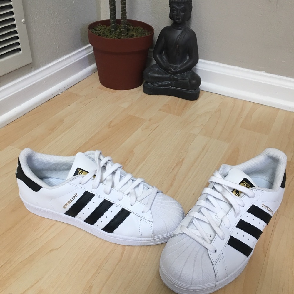 Adidas super stars  6.5 men ( fit size 8 women)